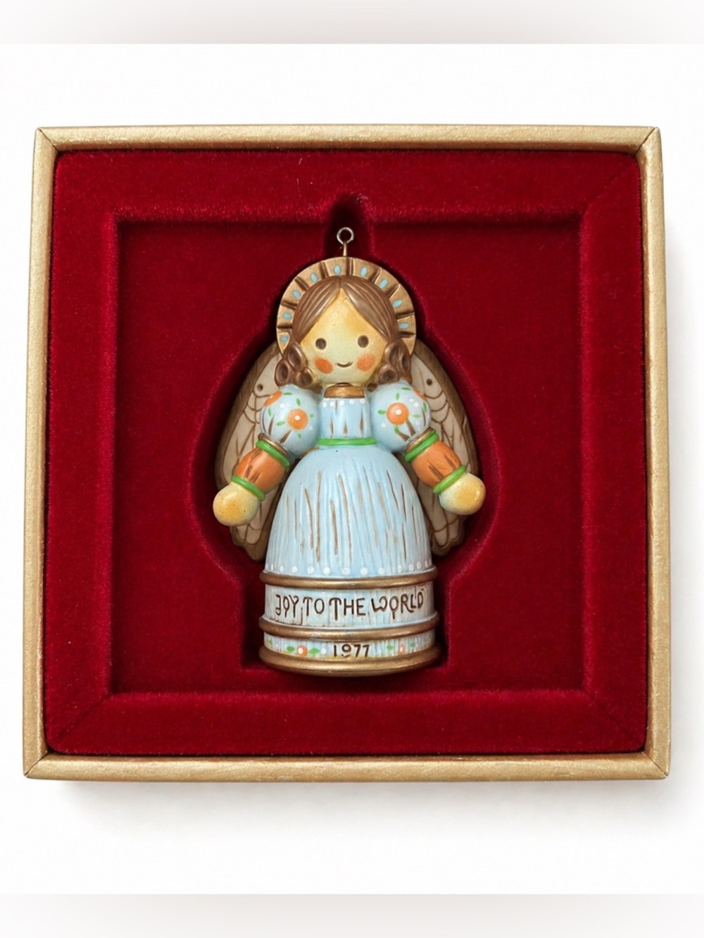 Vintage 1977 Hallmark “Joy to the World” Angel Ornament  Yesteryears
